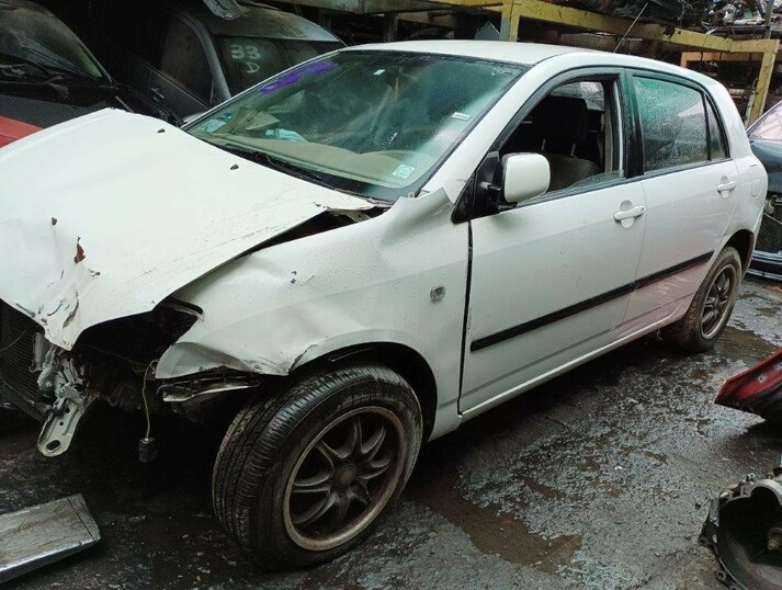  Toyota COROLLA 2003    EN DESARME